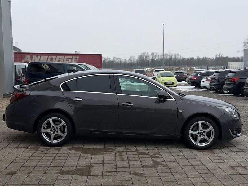 Gebraucht Opel Insignia Business Innovation 131 PS (96 kW) 2015 Grau Limousine