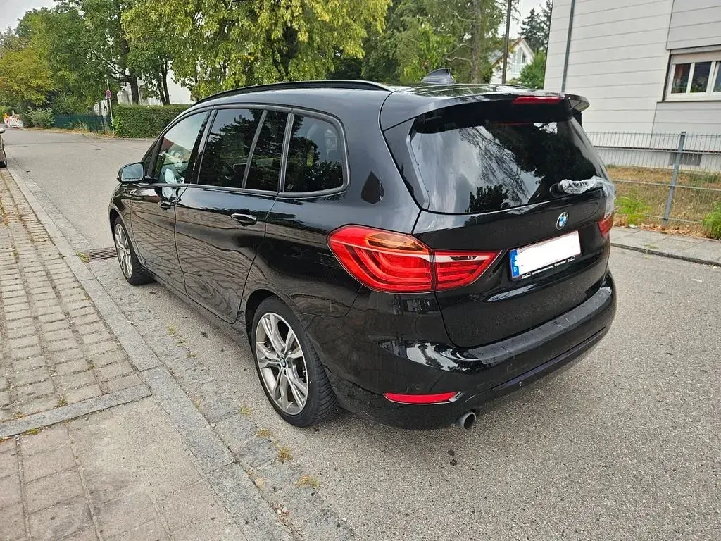 Gebraucht BMW 218 Sport Line 150 PS (110 kW) 2015 Schwarz Kombi