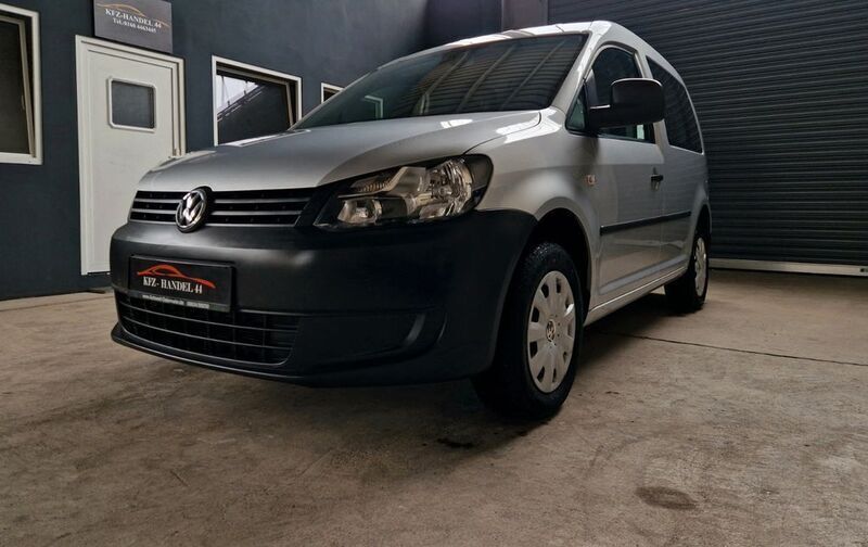 Gebraucht VW Caddy Startline 102 PS (75 kW) 2010 Silber Van / Kleinbus