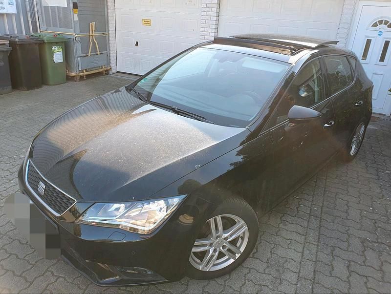 Schwarz Gebraucht 2016 Seat Leon Limousine | 10.299 € (Fairer Preis) - Bild 1/4