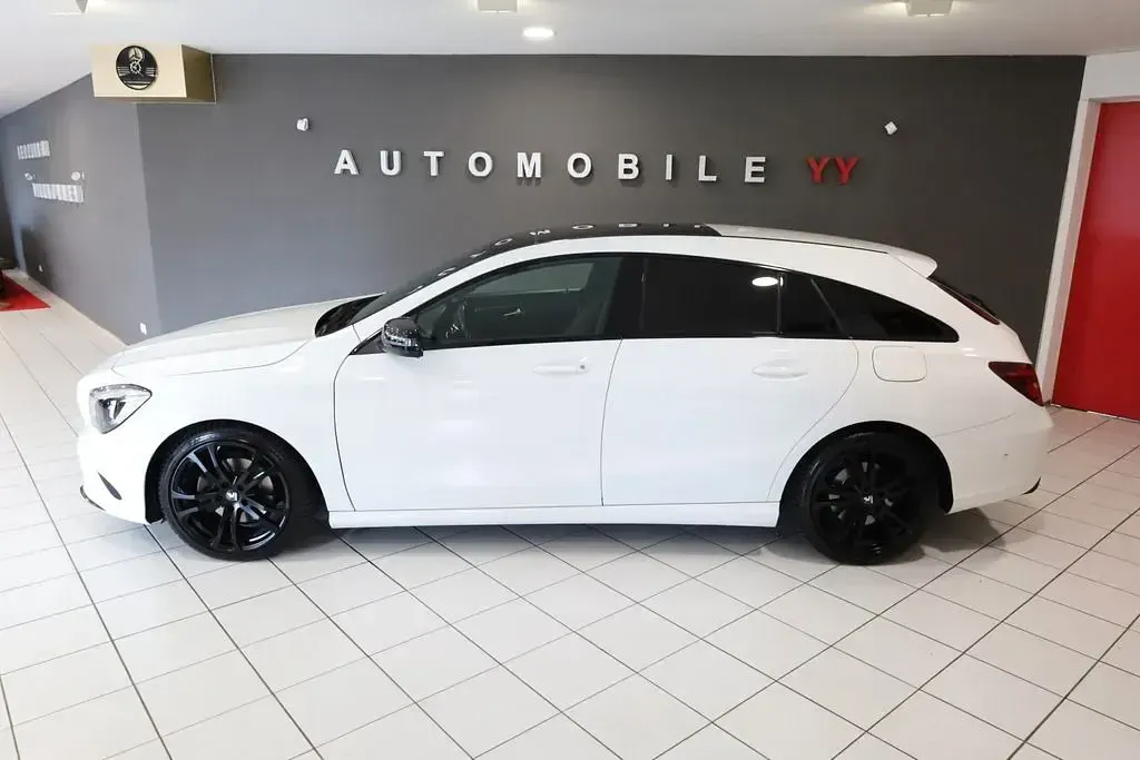 Gebraucht Mercedes CLA220 Shooting Brake 170 PS (125 kW) 2019 Weiß Kombi