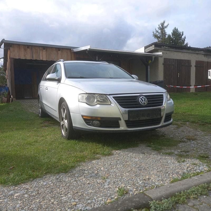 Silber Gebraucht 2006 VW Passat Kombi | 1.200 € (Fairer Preis) - Bild 1/4