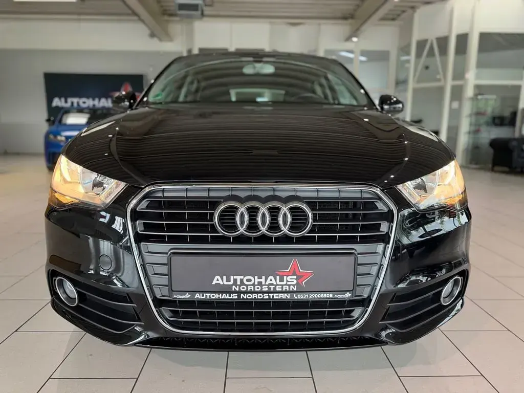 Gebraucht Audi A1 Sportback Ambition 122 PS (89 kW) 2012 Schwarz Kleinwagen