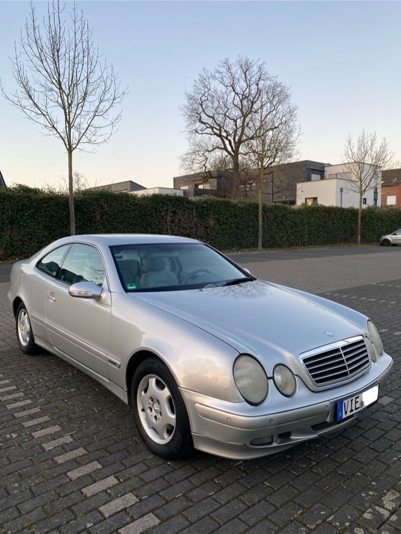 Silber Gebraucht 1999 Mercedes CLK200 Elegance Coupé | 2.990 € (Fairer Preis) - Bild 1/4