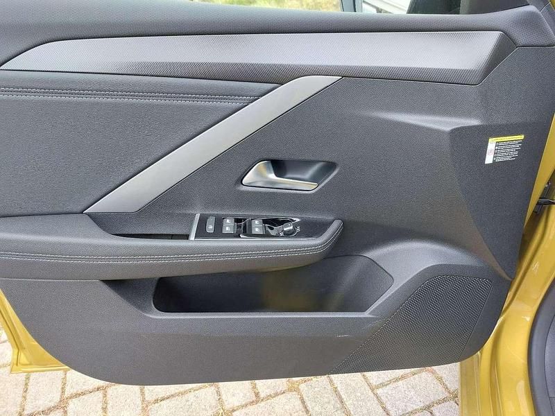 Gebraucht Opel Astra GS Line 150 PS (110 kW) 2022 Gelb Limousine