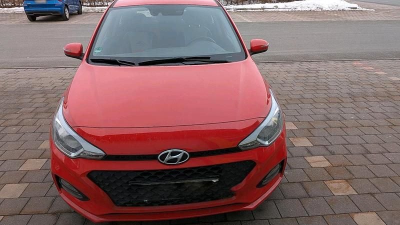Gebraucht Hyundai i20 Active 84 PS (61 kW) 2019 Rot Kleinwagen