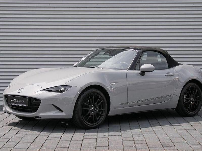 Gebraucht Mazda MX5 Exclusive-Line 132 PS (97 kW) 2024 Aero gray m Cabrio