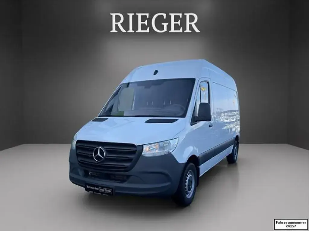 Second-hand Mercedes Sprinter 150 CP (110 kW) 2024 Alb Van