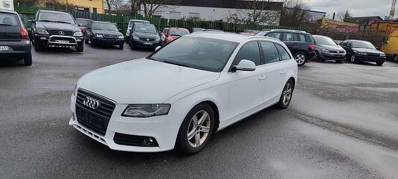 Gebraucht Audi A4 Ambition 160 PS (117 kW) 2008 Ibisweiß Kombi