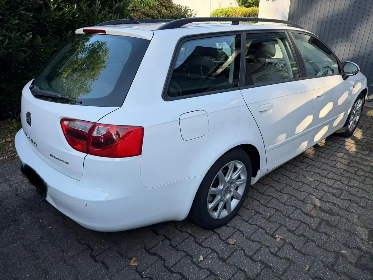 Gebraucht Seat Exeo 140 PS (102 kW) 2013 Weiß Kombi