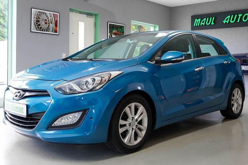Aqua blue Gebraucht 2013 Hyundai i30 Style Limousine | 9.990 € (Fairer Preis) - Bild 1/4