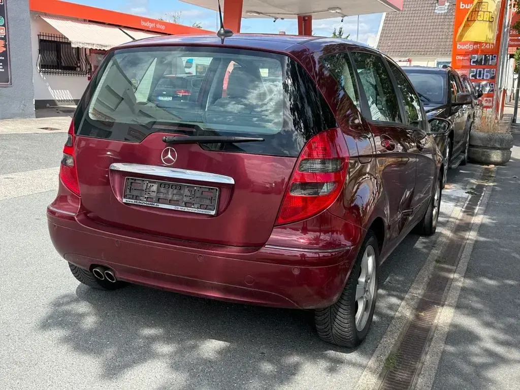 Gebraucht Mercedes A200 193 PS (141 kW) 2007 Rot Limousine