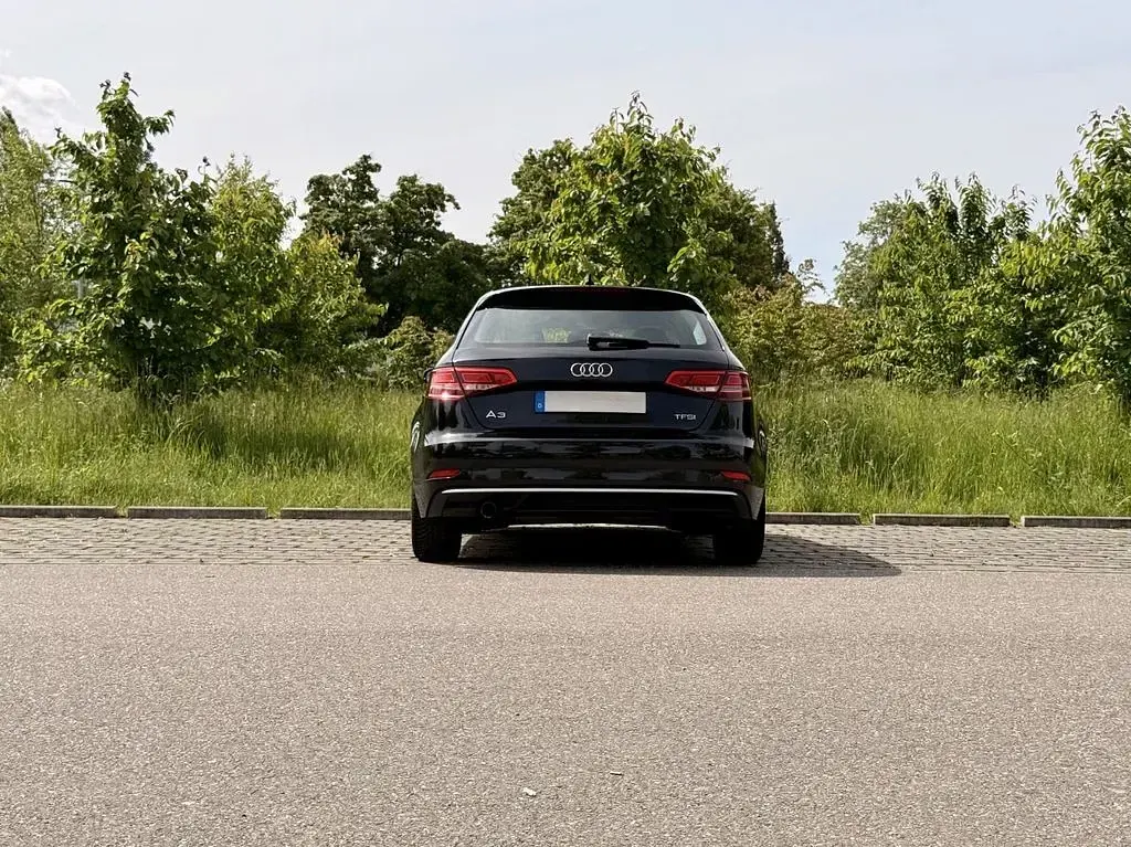 Occasion Audi A3 Sport 116 ch (85 kW) 2017 Noir Berline