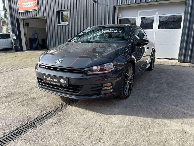 Grau Gebraucht 2015 VW Scirocco GTS Coupé | 10.890 € (Fairer Preis) - Bild 1/4
