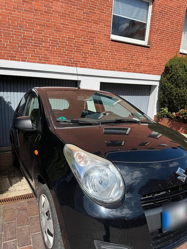 Second-hand Suzuki Alto 68 CP (50 kW) 2011 Negru Hatchback