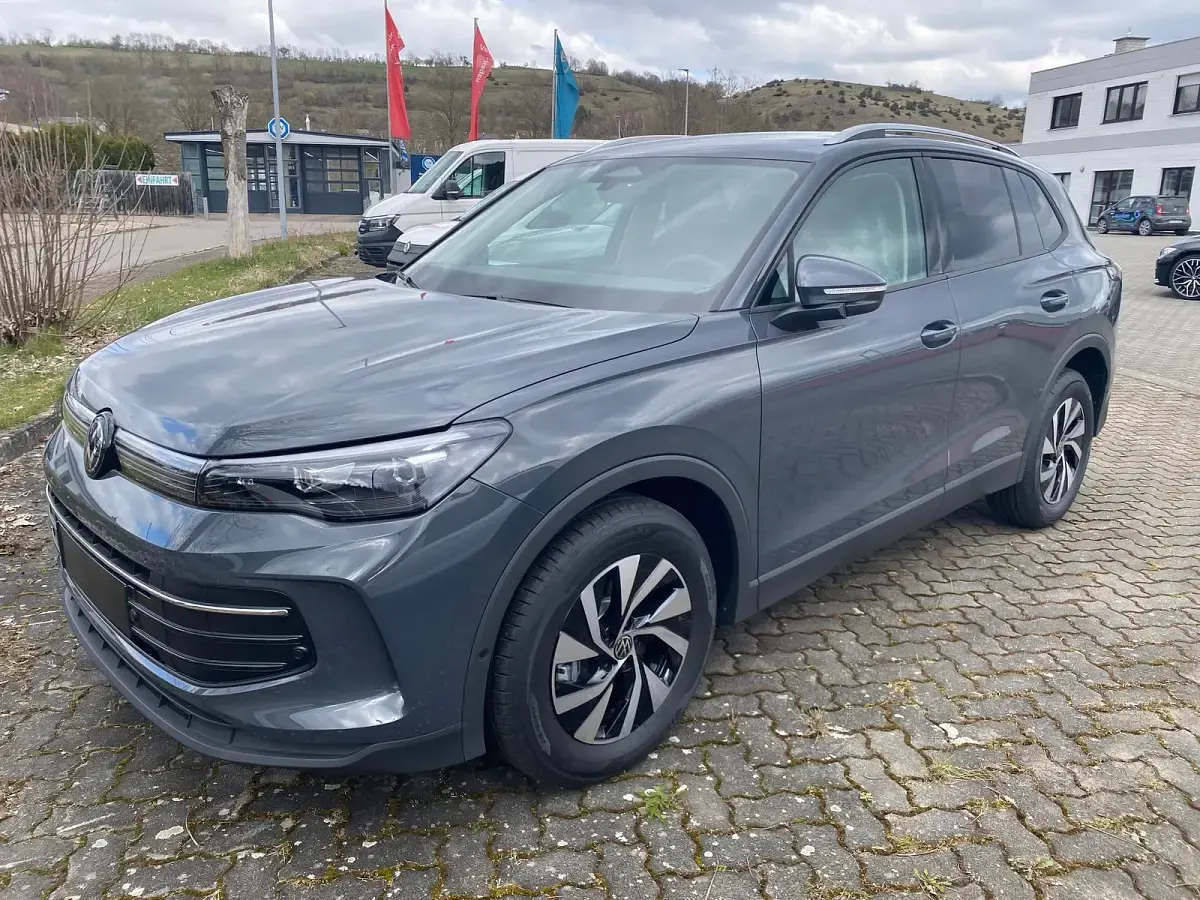 Gebraucht VW Tiguan Life 150 PS (110 kW) 2025 SUV