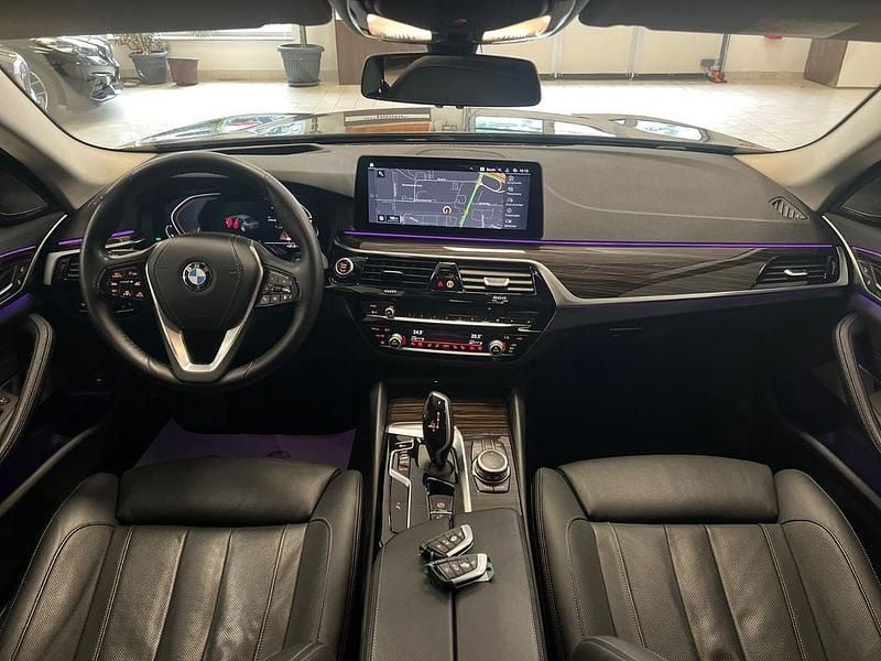 Gebraucht BMW 530 Performance 286 PS (210 kW) 2022 Sophistograu brillanteffekt Limousine