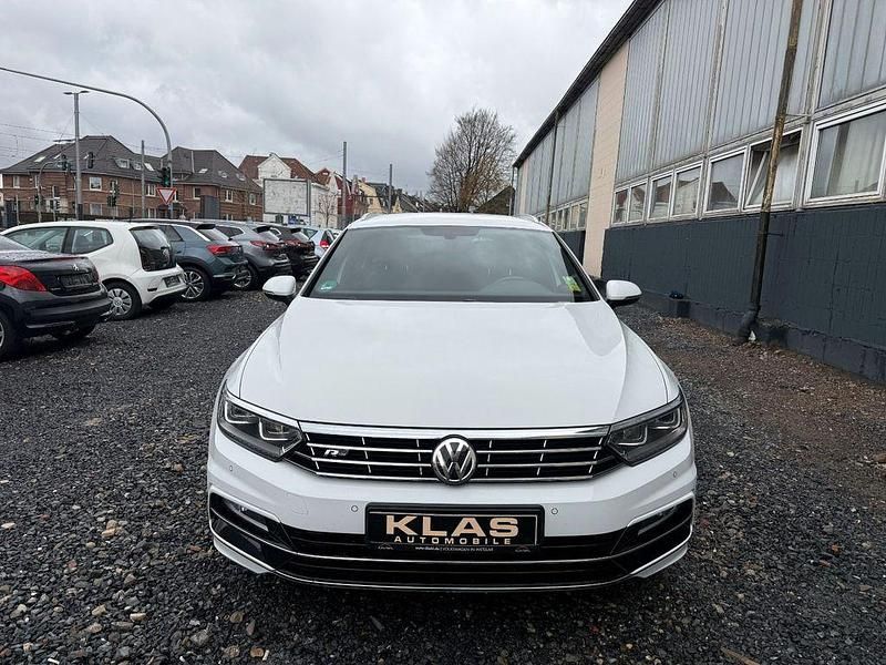 Gebraucht VW Passat Highline 150 PS (110 kW) 2018 Weiß Kombi
