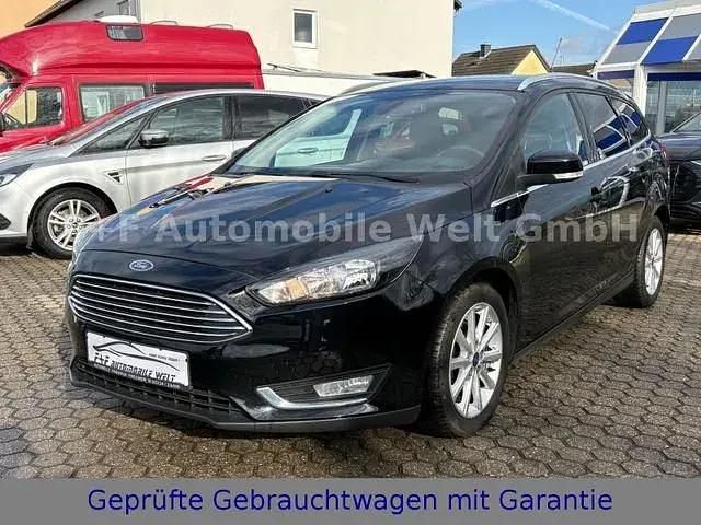 Second-hand Ford Focus Titanium 125 CP (91 kW) 2017 Negru Berlinǎ