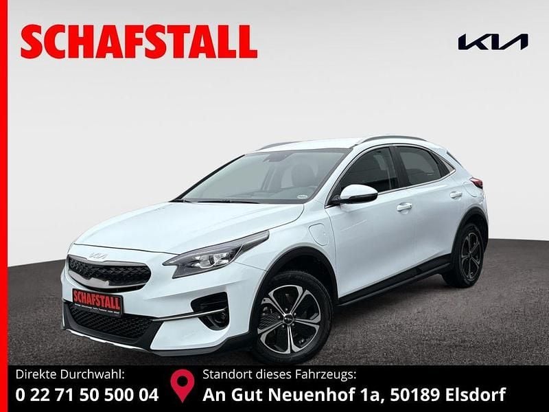 Weiss ((wd) cararraweiss) Gebraucht 2022 Kia XCeed Comfort SUV | 17.879 € (Guter Preis) - Bild 1/3
