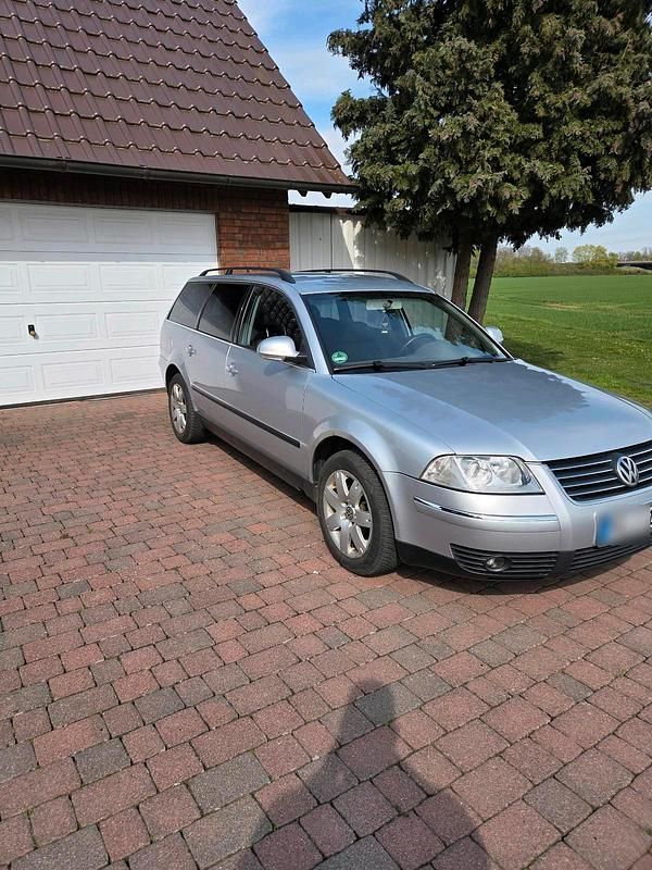Second-hand VW Passat 130 CP (95 kW) 2004 Argintiu Break