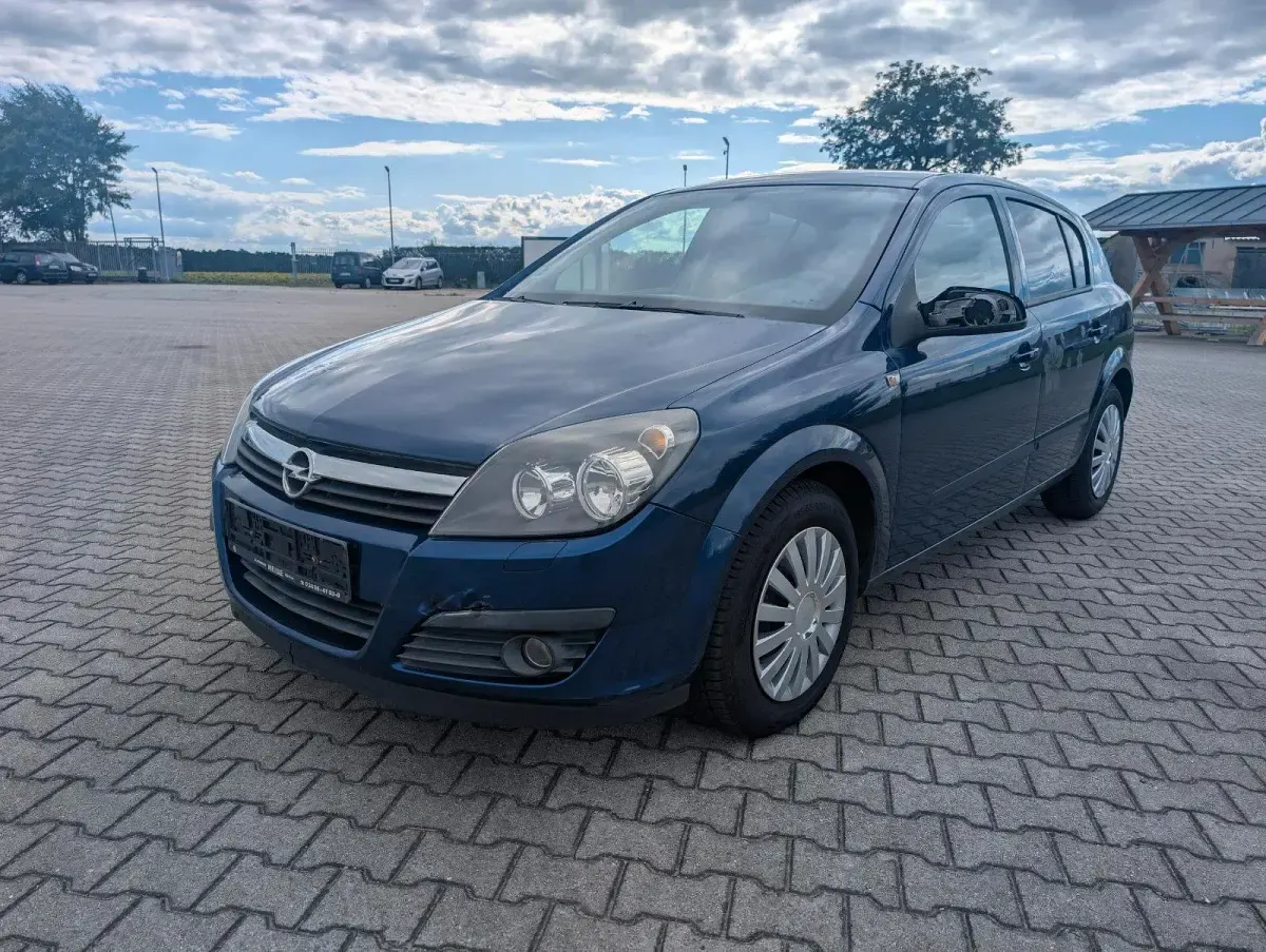 Gebraucht Opel Astra 105 PS (77 kW) 2006 Blau Limousine