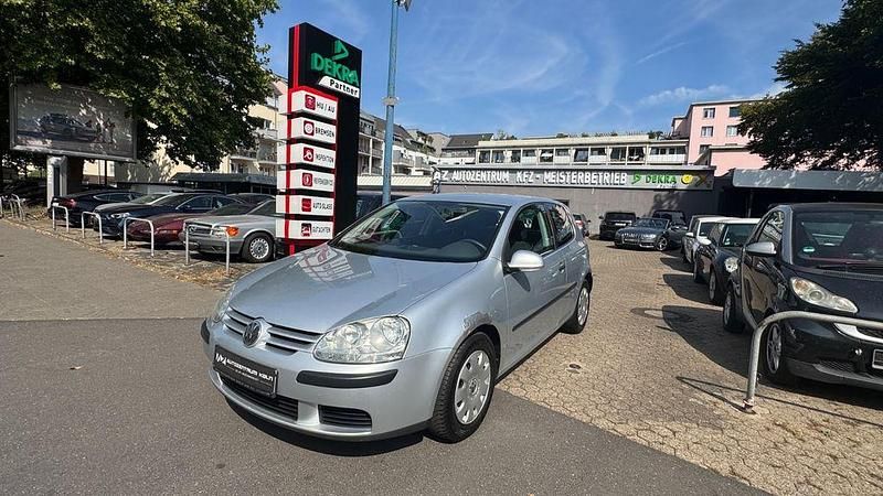 Silber Gebraucht 2005 VW Golf V Trendline Limousine | 2.990 € (Fairer Preis) - Bild 1/4