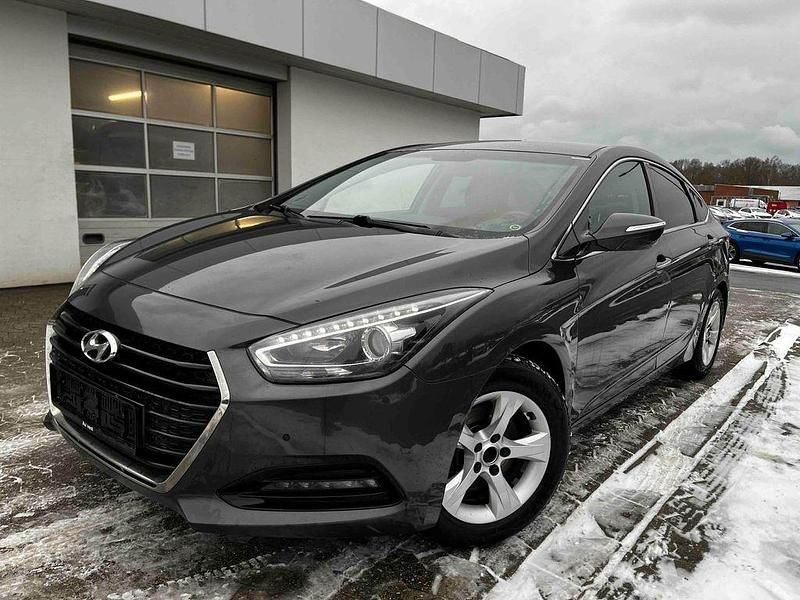 Gebraucht 2016 Hyundai i40 Style Limousine | 5.200 € - Bild 1/4