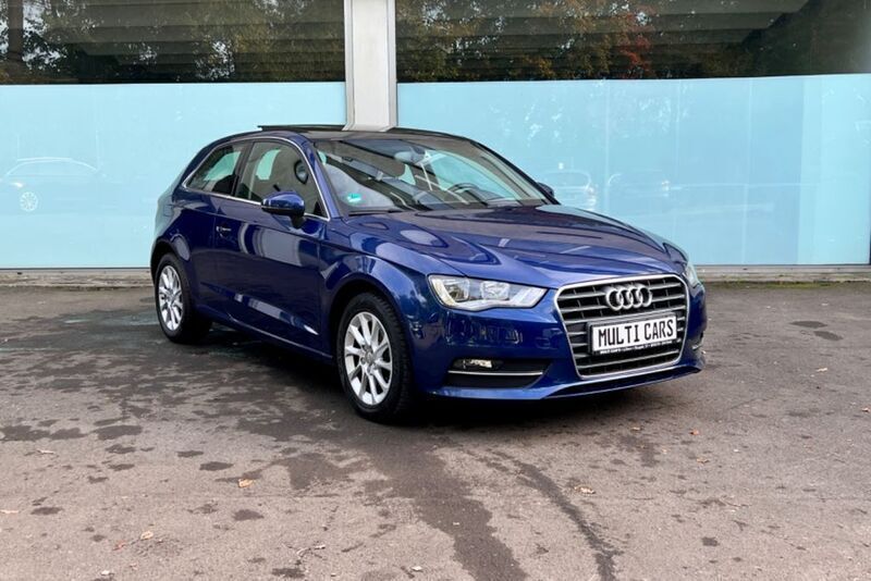 Gebraucht Audi A3 105 PS (77 kW) 2013 Blau Limousine