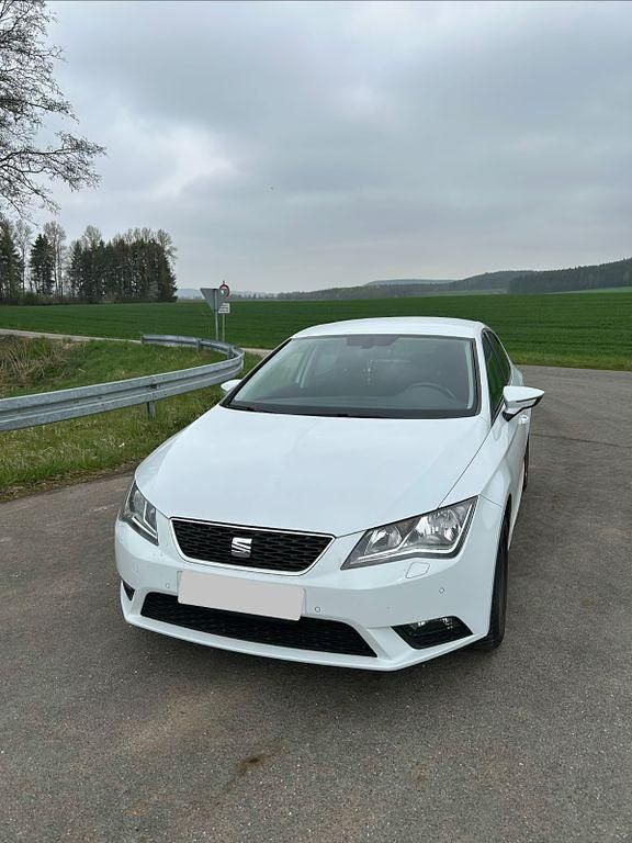 Gebraucht Seat Leon Style 110 PS (80 kW) 2016 Weiß Limousine