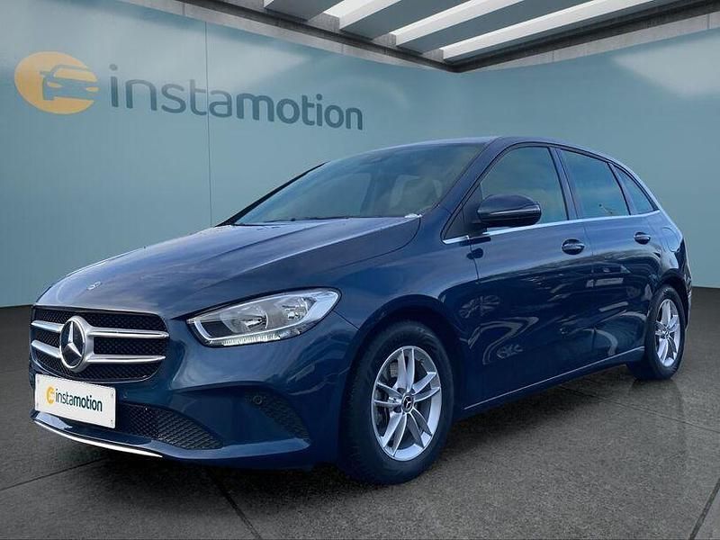 Gebraucht Mercedes B200 150 PS (110 kW) 2019 Blau Van / Kleinbus