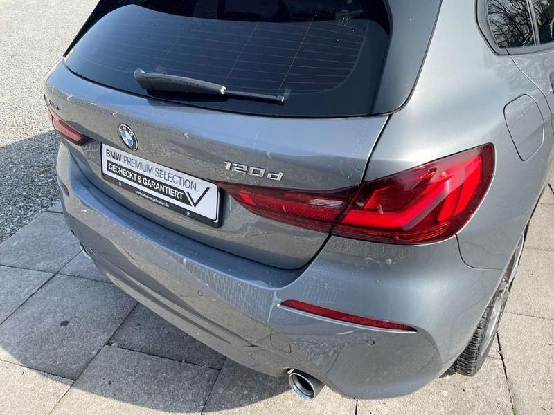Gebraucht BMW 120 190 PS (139 kW) 2023 Grau Kleinwagen