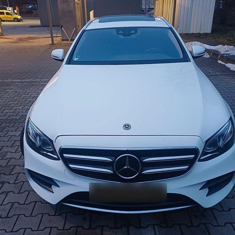 Second-hand Mercedes E220 194 CP (142 kW) 2020 Alb Break