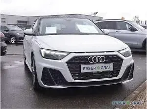 Gebraucht Audi A1 116 PS (85 kW) 2025 Weiß (gletscherweiß) SUV