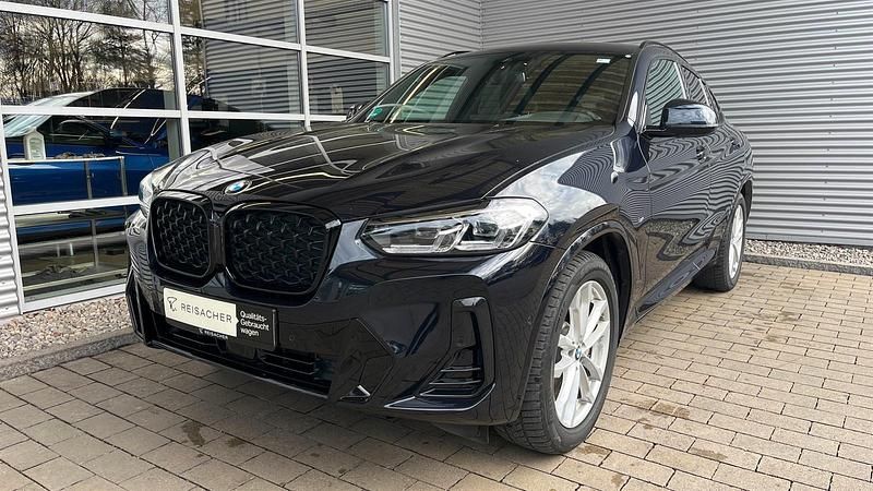 Gebraucht BMW X4 Efficient Dynamics 245 PS (180 kW) 2024 Carbonschwarz metallic SUV