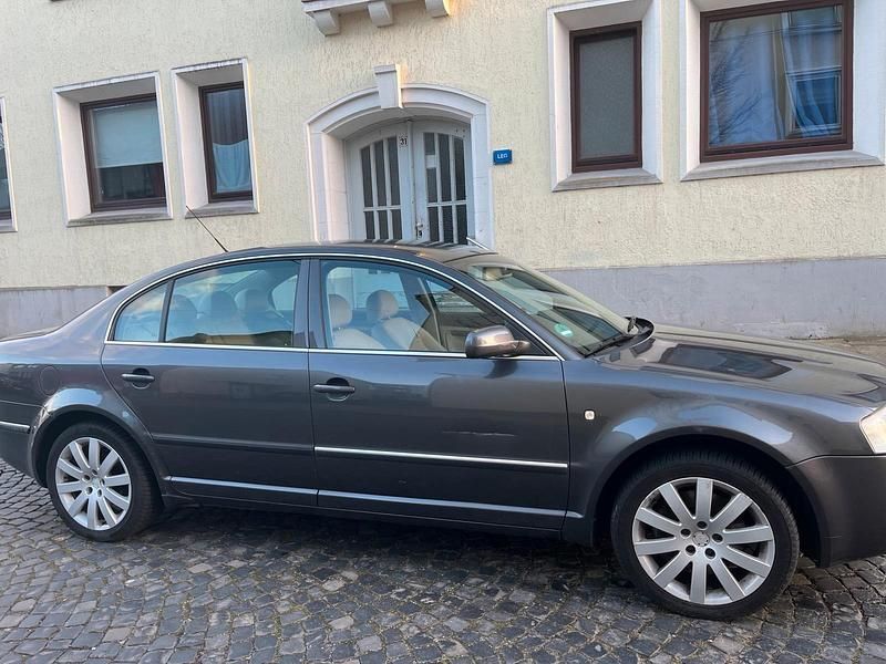 Gebraucht Skoda Superb 193 PS (141 kW) 2005 Grau Limousine
