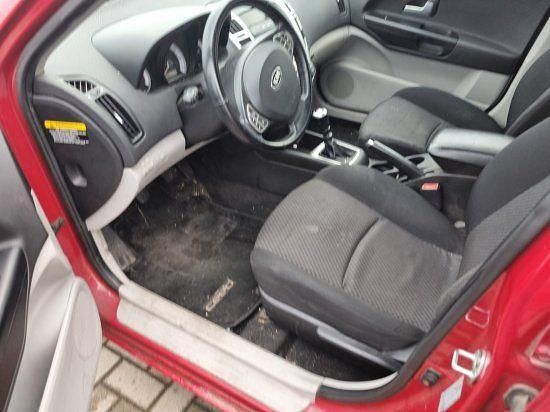 Gebraucht Kia Ceed EX 90 PS (66 kW) 2007 Rot Kleinwagen