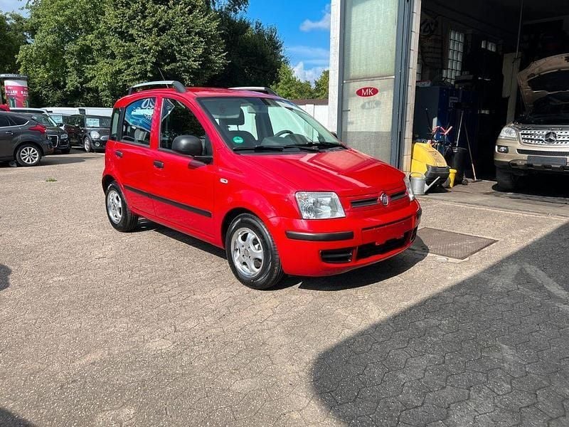 Rot Gebraucht 2011 Fiat Panda Dynamic Kleinwagen | 2.980 € (Fairer Preis) - Bild 1/4