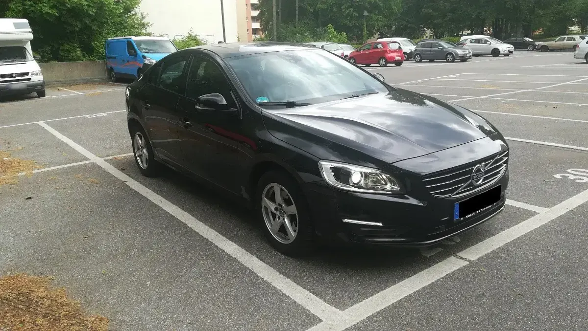 Gebraucht Volvo S60 Linje Svart 190 PS (139 kW) 2016 Schwarz Limousine
