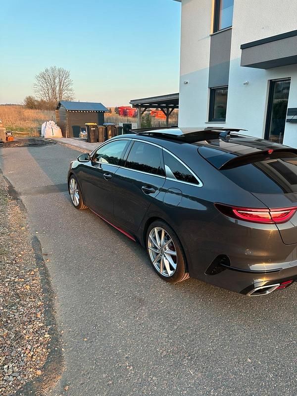 Gebraucht Kia ProCeed GT 204 PS (150 kW) 2020 Grau Kombi