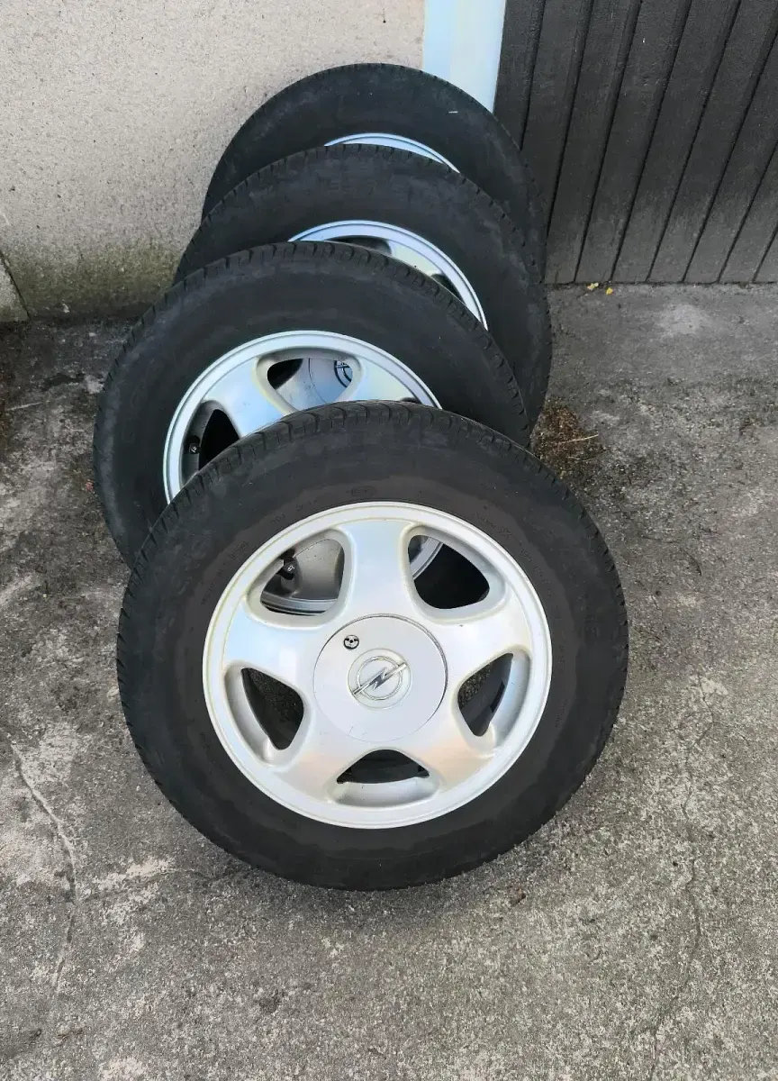 Gebraucht Opel Vectra 115 PS (84 kW) 1997 Grün Limousine