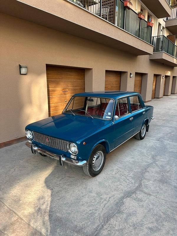 Gebraucht Lada 1200 65 PS (47 kW) 1973 Blau Limousine