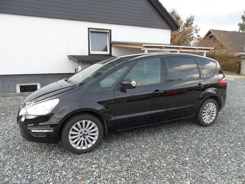 Gebraucht Ford S-MAX Business Edition 160 PS (117 kW) 2015 Schwarz Van / Kleinbus
