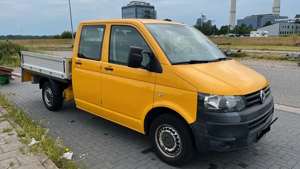 Gebraucht VW T5 102 PS (75 kW) 2014 Gelb Van