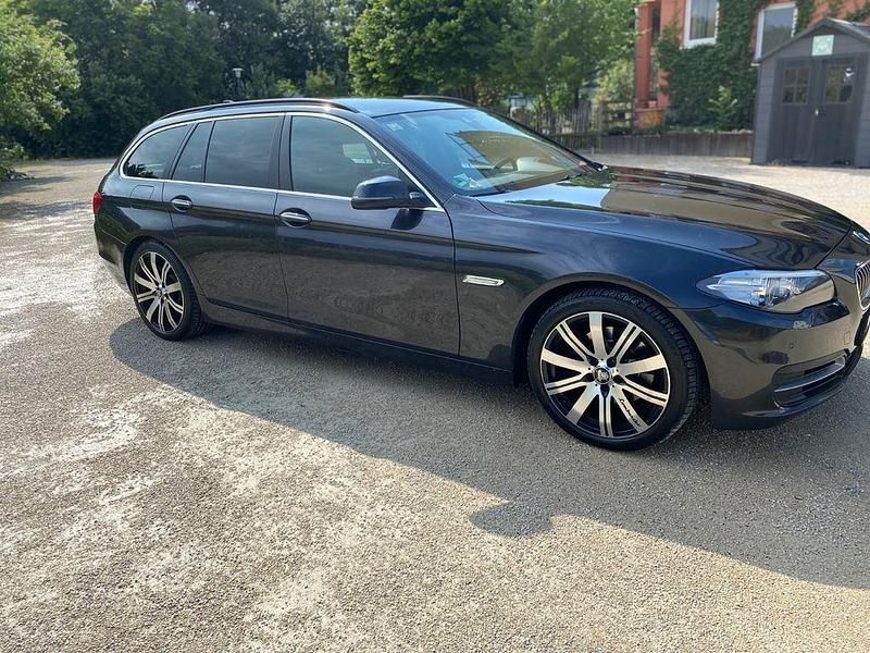 Gebraucht BMW 520 184 PS (135 kW) 2014 Grau Kombi