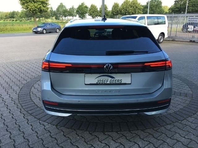 Gebraucht VW Passat 150 PS (110 kW) 2024 Andere farbe Kombi