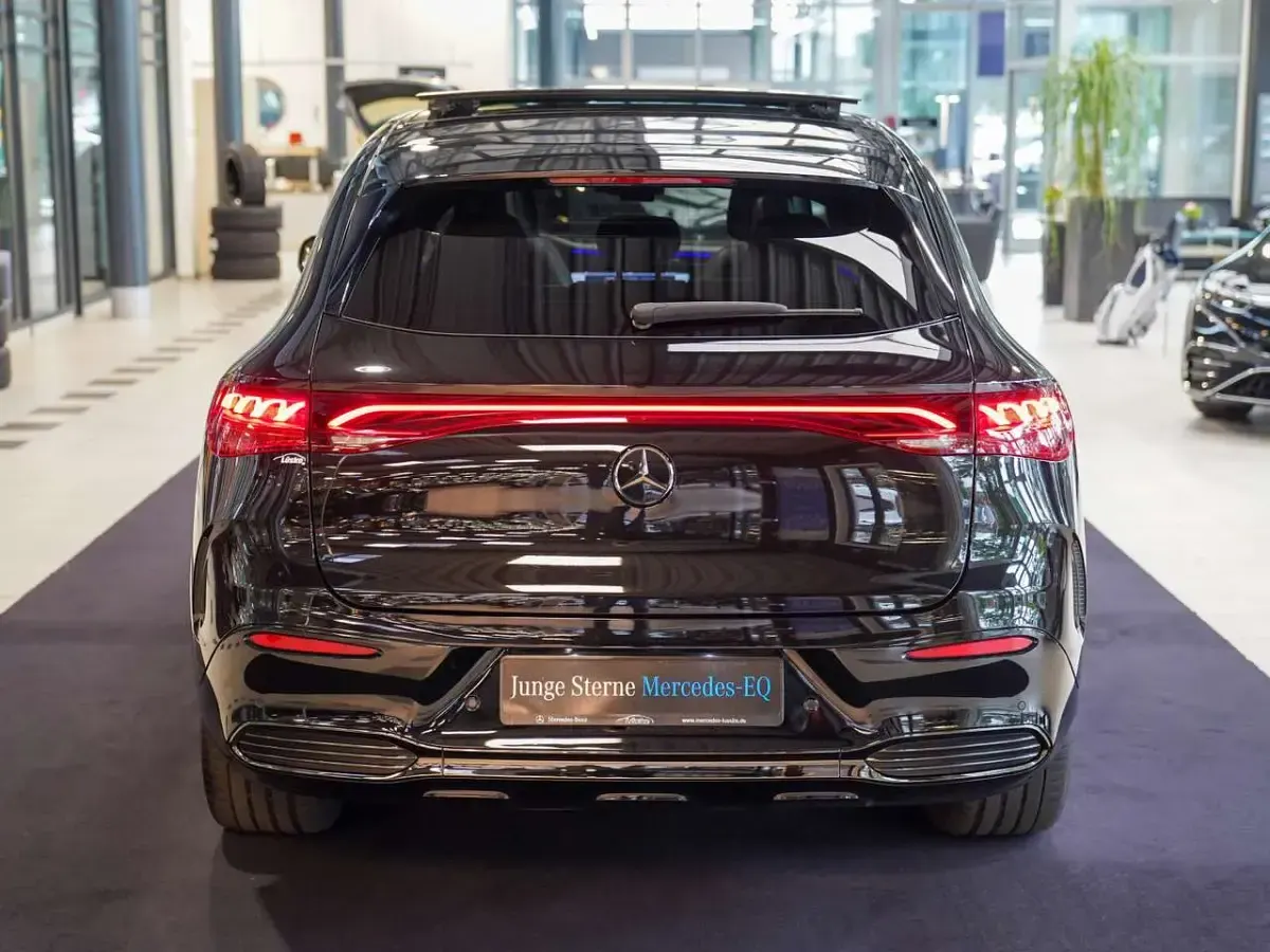 Gebraucht Mercedes EQE AMG 53 AMG 459 kW (625 PS) 2024 Obsidianschwarz SUV