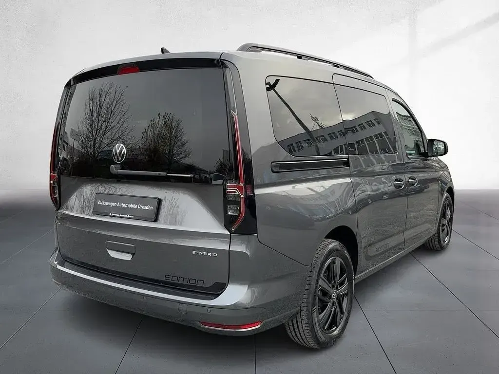 Używany VW Caddy Maxi Edition 116 KM (85 kW) 2025 Szary Minivan