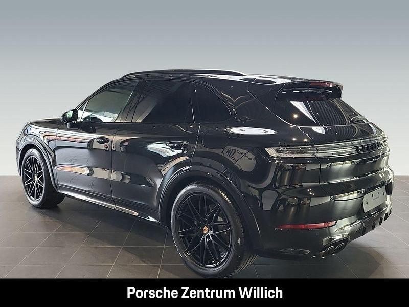 Gebraucht Porsche Cayenne 470 PS (345 kW) 2025 Schwarz SUV