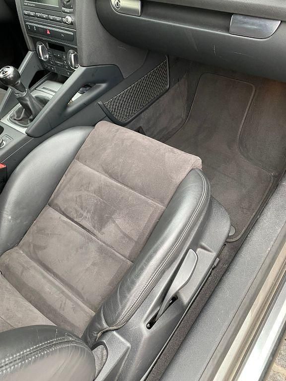 Gebraucht Audi A3 Cabriolet Ambition 125 PS (91 kW) 2011 Grau Cabrio